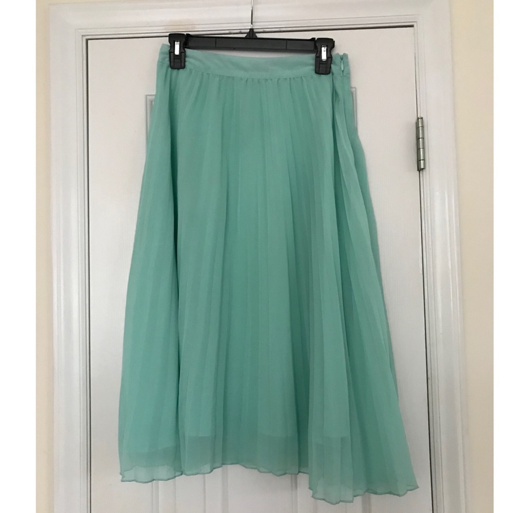 Jessica Simpson midi mint skirt
